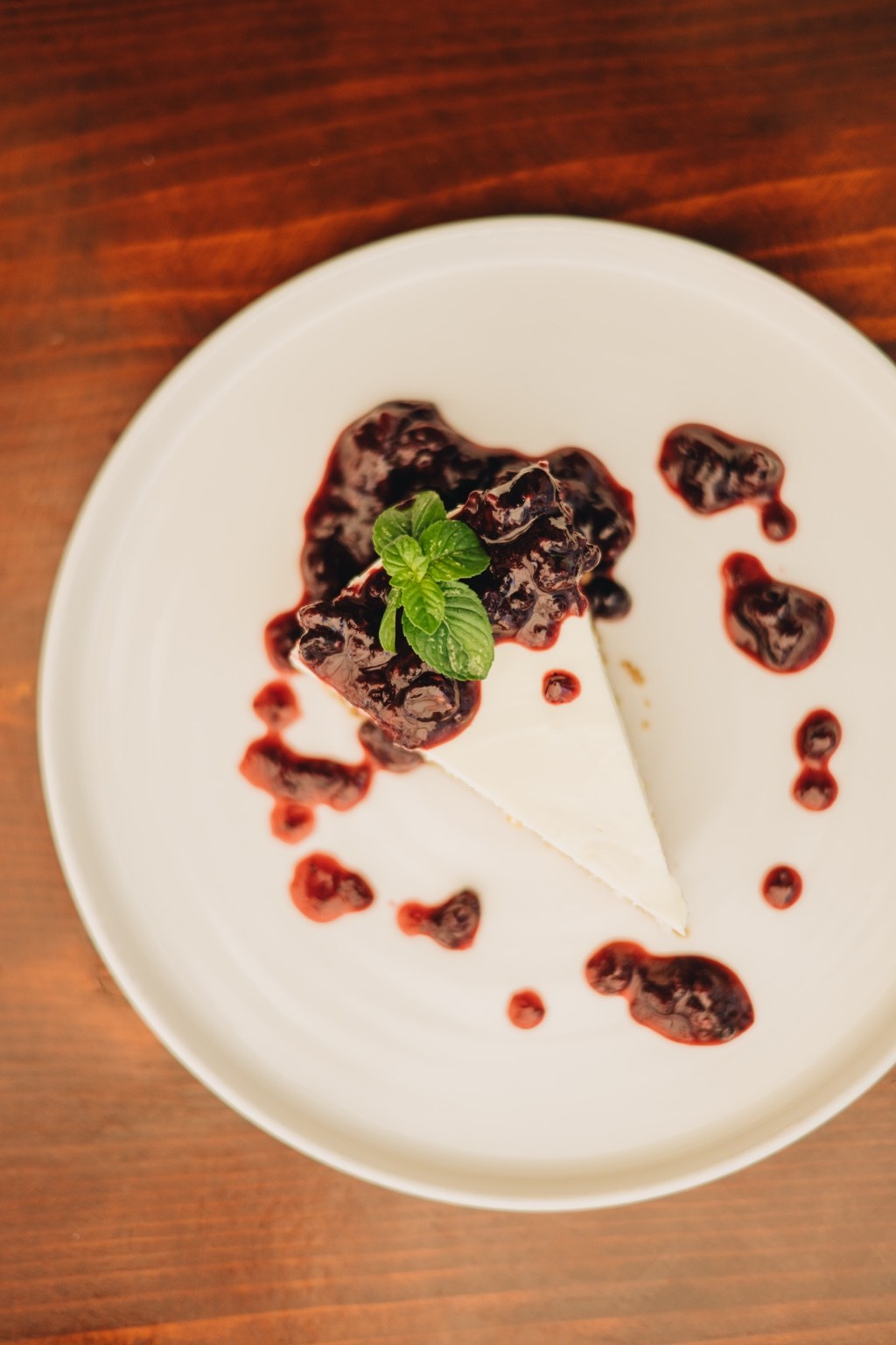 Cheesecake with berries